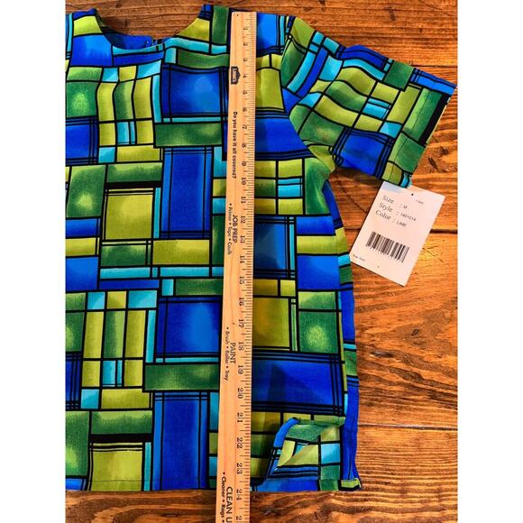 NWT Jordan Women's Size Medium Lime Green Geometric Back Button Short Sleeve - Picture 5 of 6